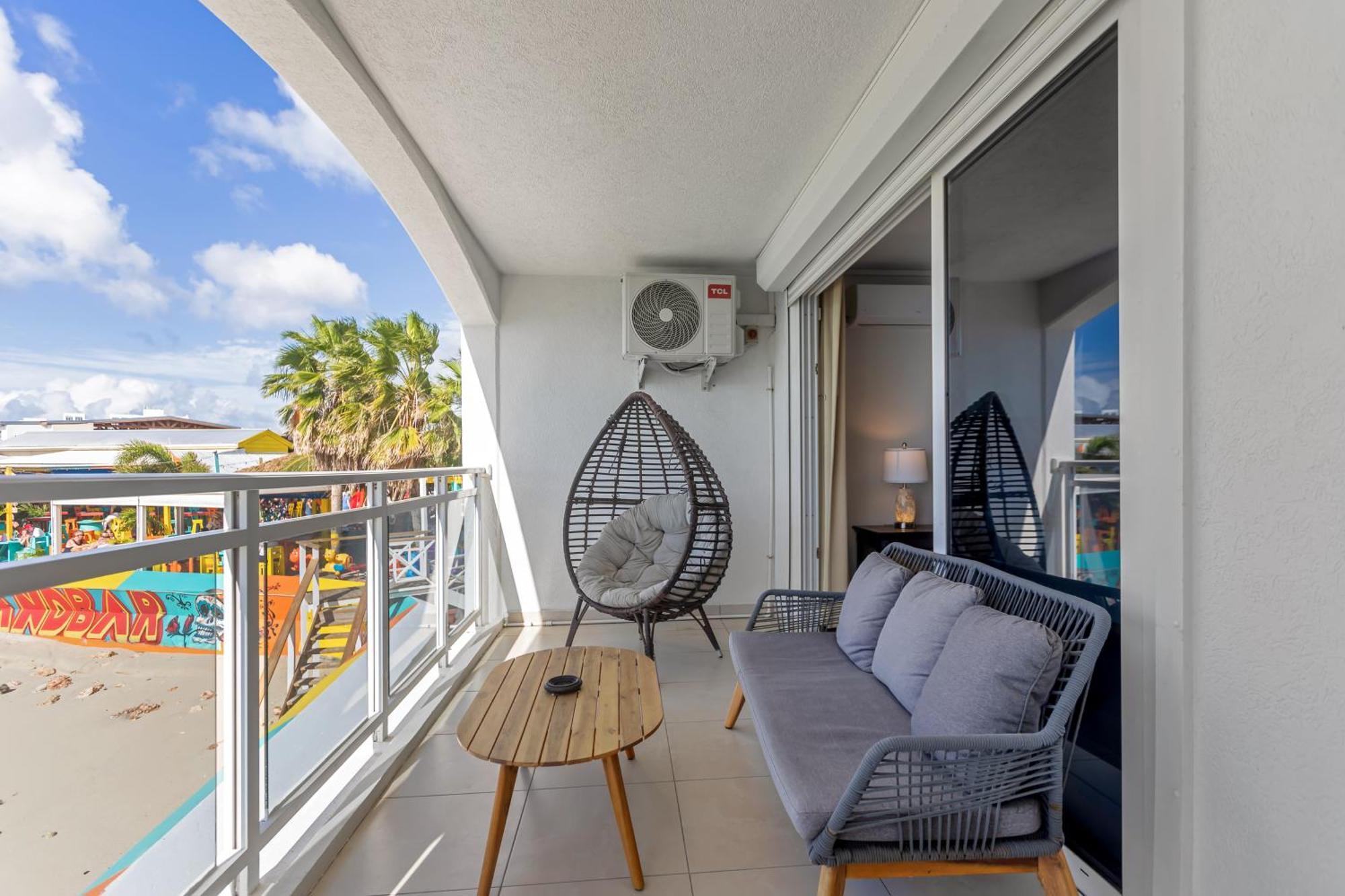 Maho Beach House - Sand Bar Condo - 1 Bedroom Suite Екстер'єр фото