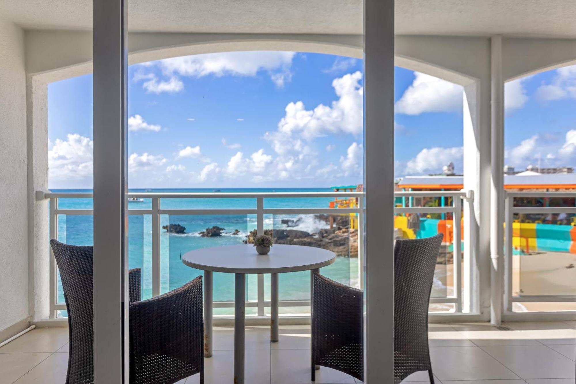Maho Beach House - Sand Bar Condo - 1 Bedroom Suite Екстер'єр фото